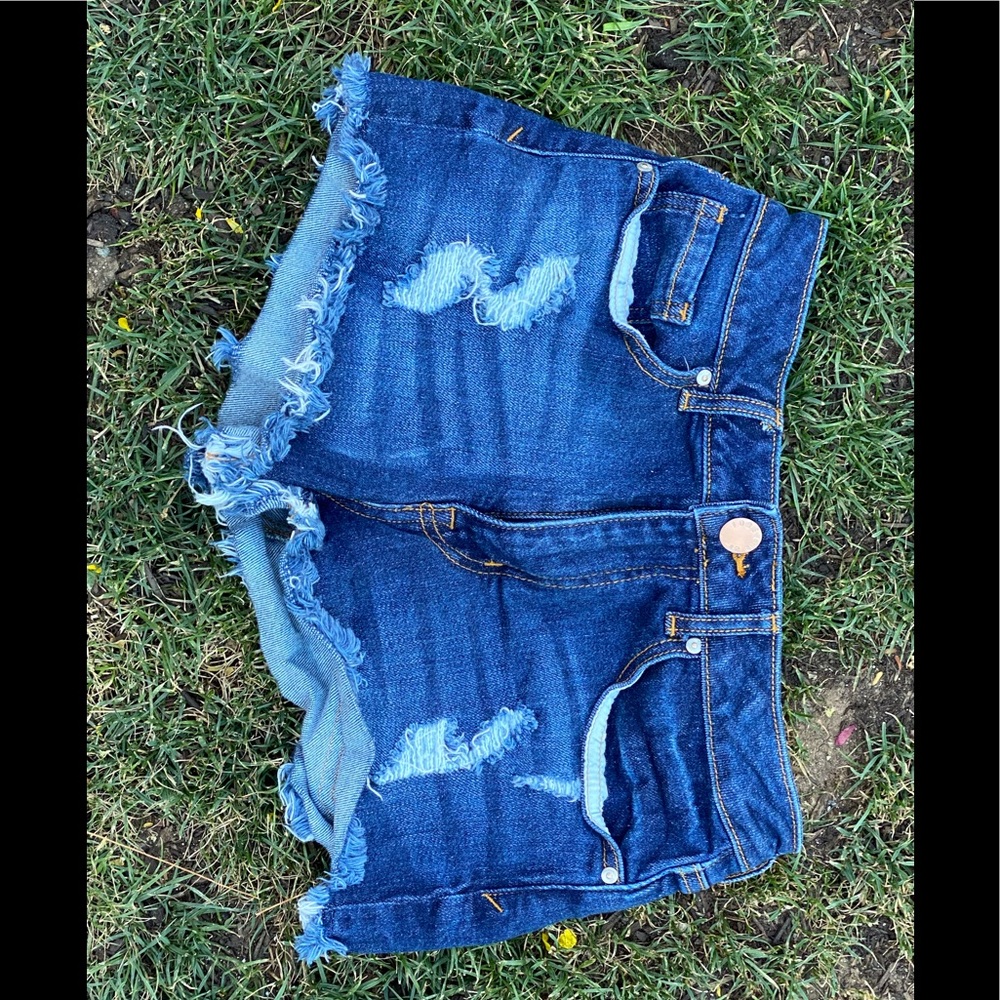 Forever 21 booty shorts